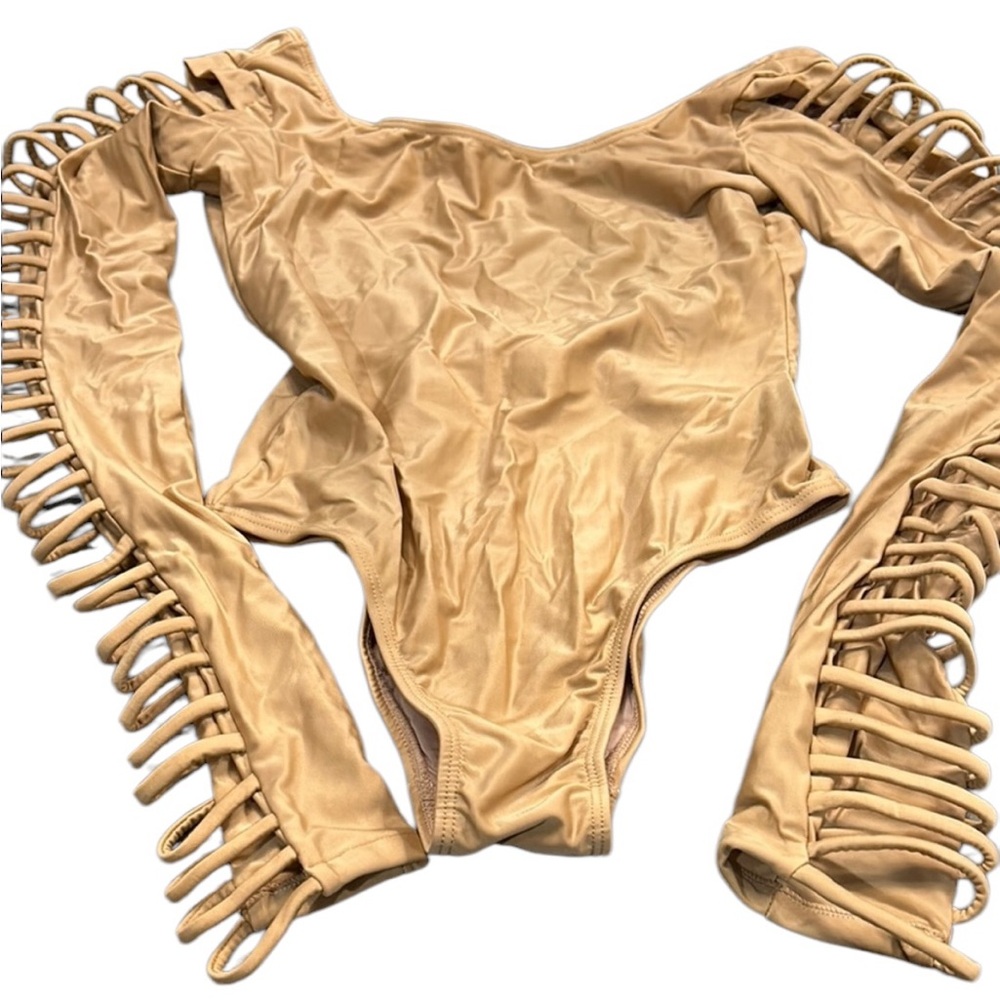 Sinesia Karol Gold One Piece